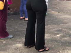 Big bubble booty at baseball game prt 2